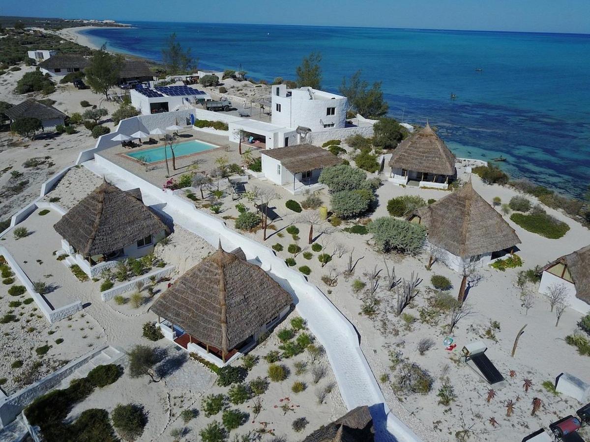 Salary Bay Hotell Tsifota Exteriör bild